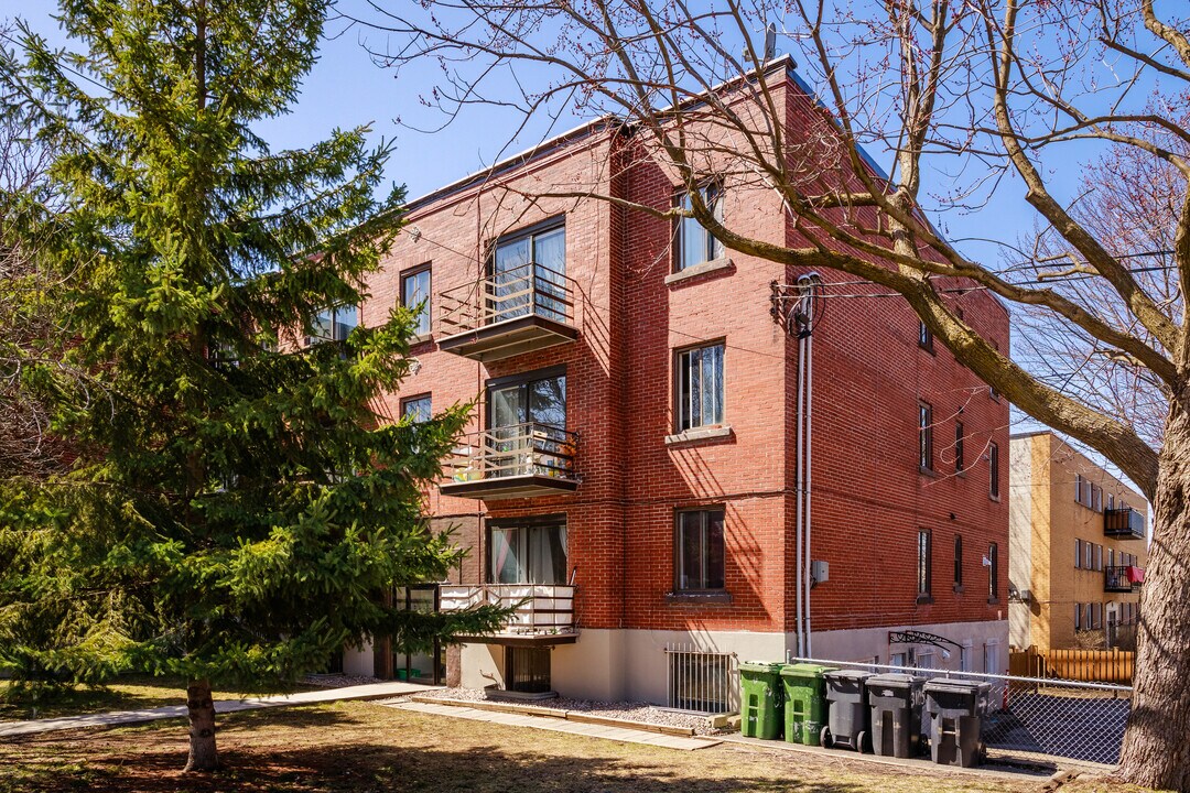 3105 Barclay Av in Montréal, QC - Building Photo