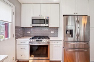 3904 Morrell Ct in Kensington, MD - Building Photo - Building Photo