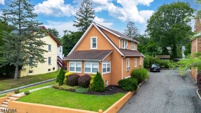 154 Roseland Ave in Caldwell, NJ - Building Photo - Building Photo