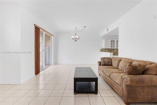 8858 W Flagler St in Miami, FL - Building Photo