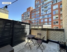 41-34 Crescent St in Queens, NY - Building Photo - Building Photo