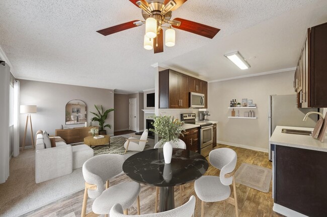 La Valencia Apartment Homes