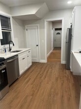 250-30 41st Dr in Queens, NY - Building Photo - Building Photo