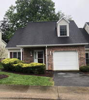 14 Cherokee Ridge Ct, Unit 14 in Johnson City, TN - Building Photo