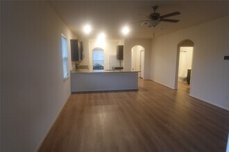 300 Eastwood Flats Dr in Katy, TX - Foto de edificio - Building Photo