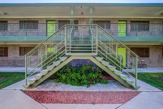 Osborn Place in Phoenix, AZ - Foto de edificio - Building Photo