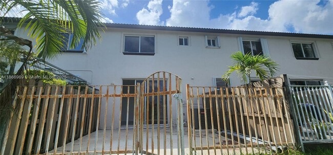 8545 SW 152nd Ave in Miami, FL - Building Photo - Building Photo