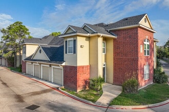 Brazoswood in Clute, TX - Building Photo - Primary Photo