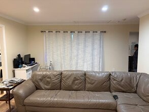 5 Brush Rd in Mastic Beach, NY - Foto de edificio - Building Photo