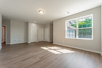 5699 Roy's Ridge in Loves Park, IL - Building Photo - Building Photo
