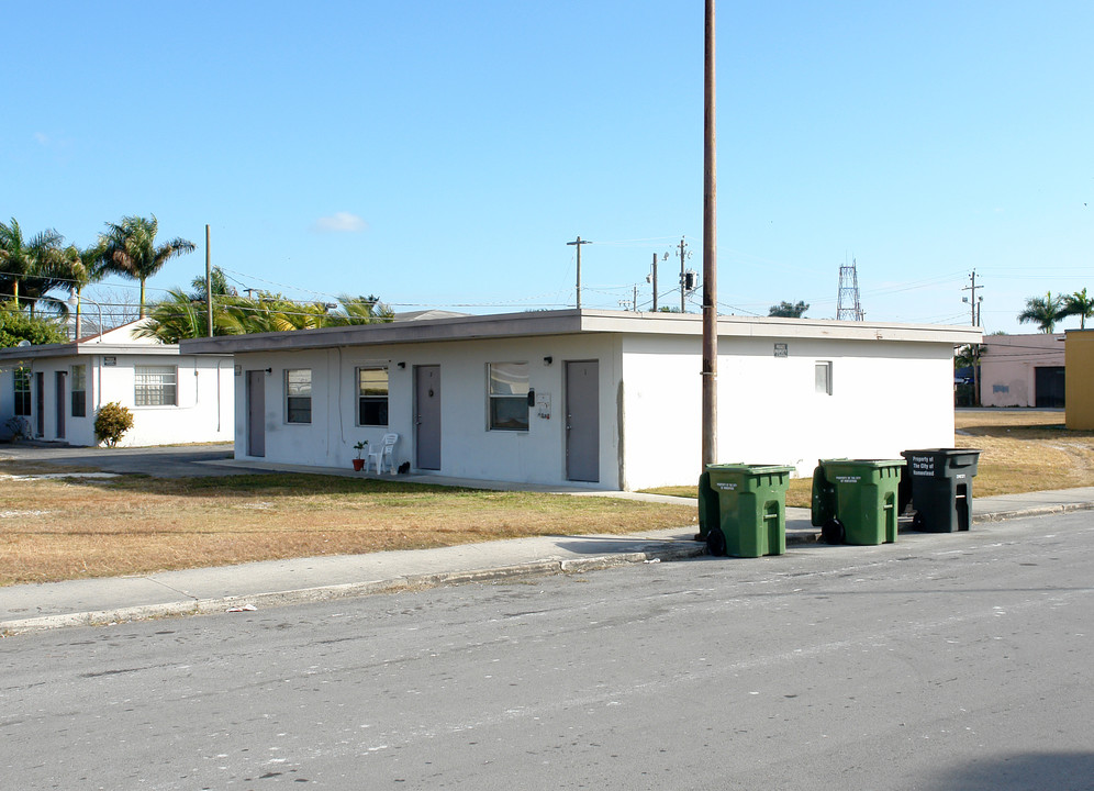 51 NW 1st St in Homestead, FL - Building Photo