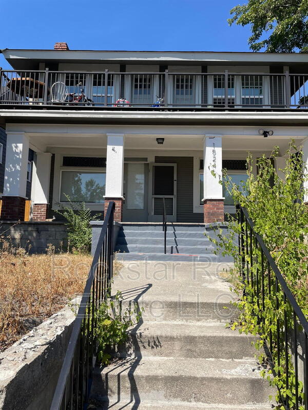 property at 1524 W Gardner Ave