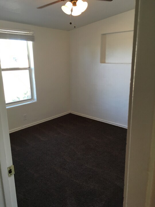 5622 E Whittier St, Unit Apt A in Tucson, AZ - Foto de edificio