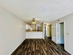 215 Sunn Aire Ct in Wilmington, NC - Building Photo - Building Photo