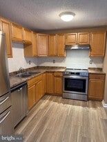 310 Ridge Ave in Gloucester Township, NJ - Building Photo