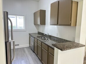 613 Fuller Ave SE in Grand Rapids, MI - Building Photo - Building Photo