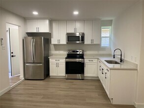 5502 Circlegate Dr in Spring, TX - Building Photo - Building Photo