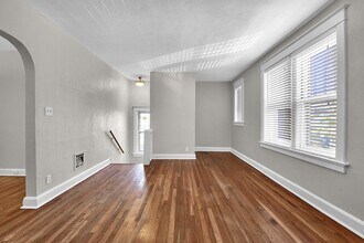 7702 Lile Ave in Richmond Heights, MO - Building Photo - Building Photo