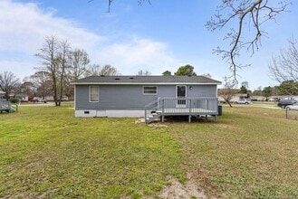 2103 Obrien Dr in Raeford, NC - Building Photo - Building Photo