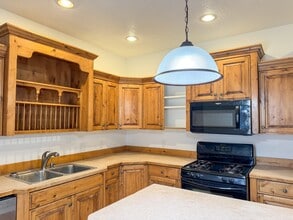 1040 N 130 W in Logan, UT - Building Photo - Building Photo