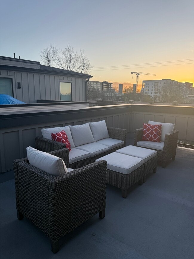 1416 Knox Ct in Denver, CO - Foto de edificio - Building Photo