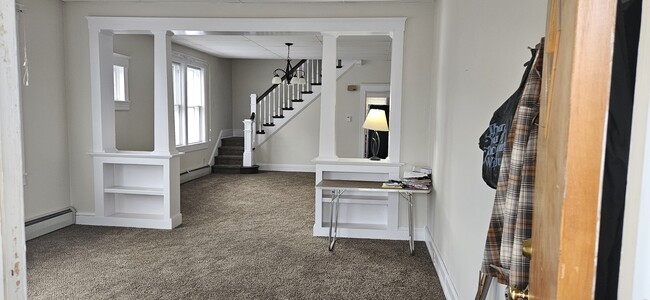26 Woodbury St