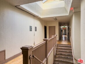 1675 W Martin Luther King Jr Blvd in Los Angeles, CA - Building Photo - Building Photo