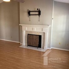 5 Sandy Point Ct in Simpsonville, SC - Building Photo - Building Photo