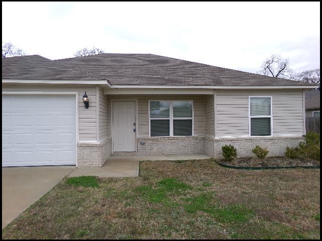 10 Wisteria Dr in Little Rock, AR - Foto de edificio - Building Photo
