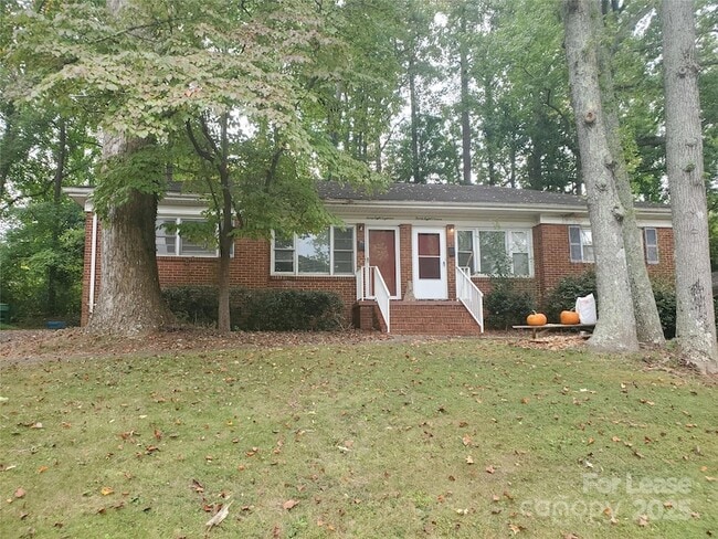 property at 3818 Winfield Dr