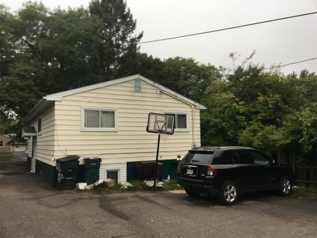606 Spartan Ave in East Lansing, MI - Building Photo - Building Photo