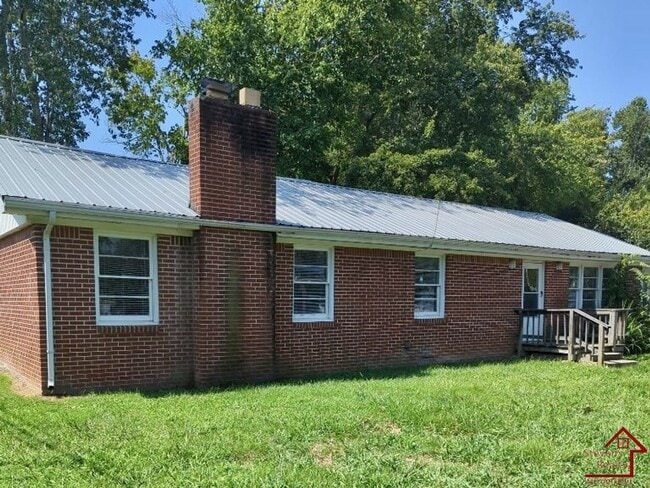 property at 555 E 20th St