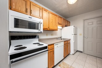 Andrew Place Commons in West Lafayette, IN - Foto de edificio - Interior Photo