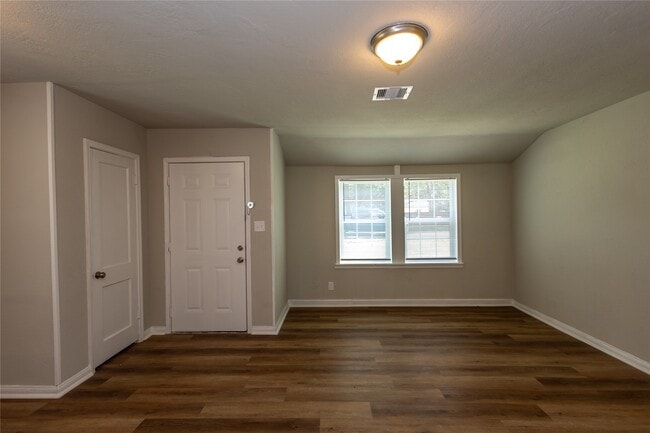 property at 4675 Buffalo Ave