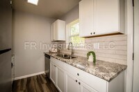 5126 Hagemann St photo'