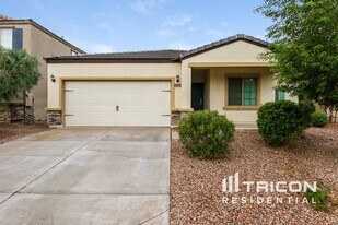 19550 N Salerno Cir in Maricopa, AZ - Building Photo