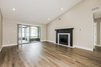 3938 King Dr in Brandon, FL - Foto de edificio - Building Photo