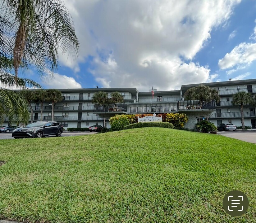 9440 SW 8th St in Boca Raton, FL - Building Photo