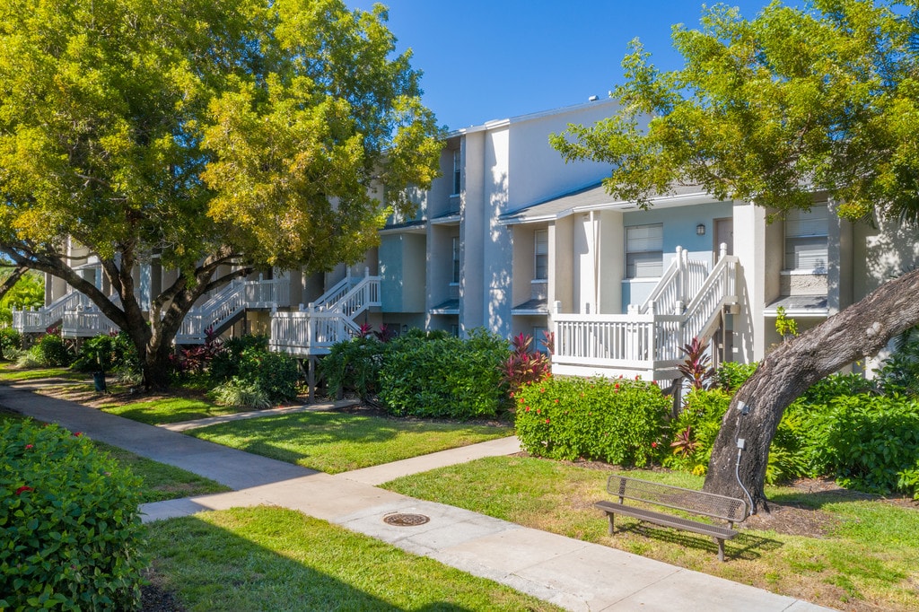 The Laurels Apartments in Ft. Myers, FL