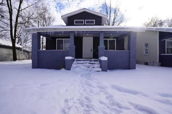1258 Miner St in South Bend, IN - Building Photo - Building Photo