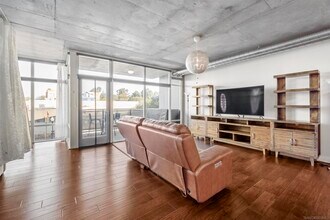 1080 Park Blvd in San Diego, CA - Building Photo - Building Photo