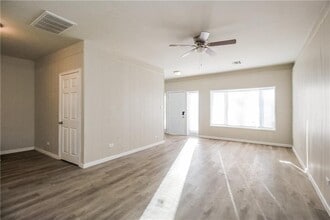 1813 Ronald St in Yukon, OK - Building Photo - Building Photo