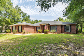 1115 Blackberry Cir in Baker, FL - Building Photo - Building Photo