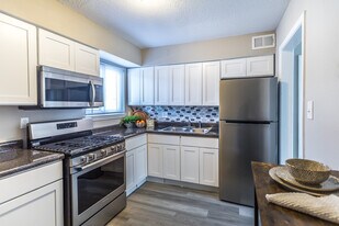 Coronado Manor in Memphis, TN - Building Photo