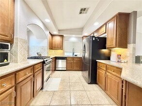 4634 Mission Meadow Cir in Las Vegas, NV - Building Photo - Building Photo