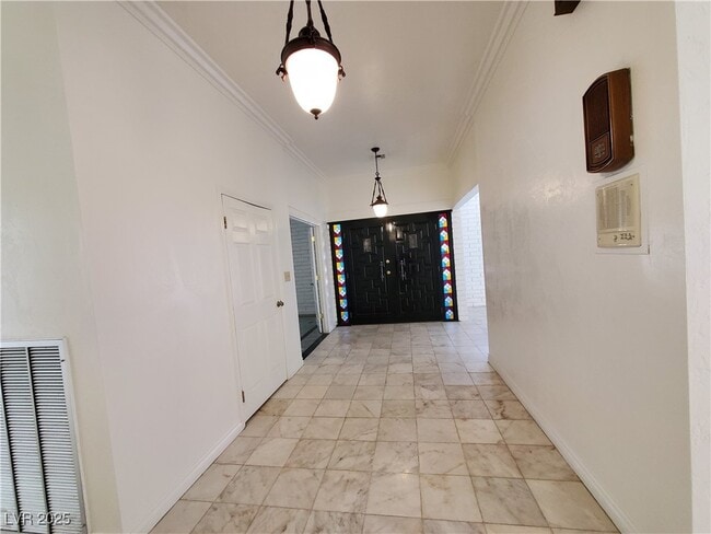 property at 2840 Augusta Dr
