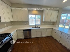 3915 Eugene Dr in Olivehurst, CA - Foto de edificio - Building Photo