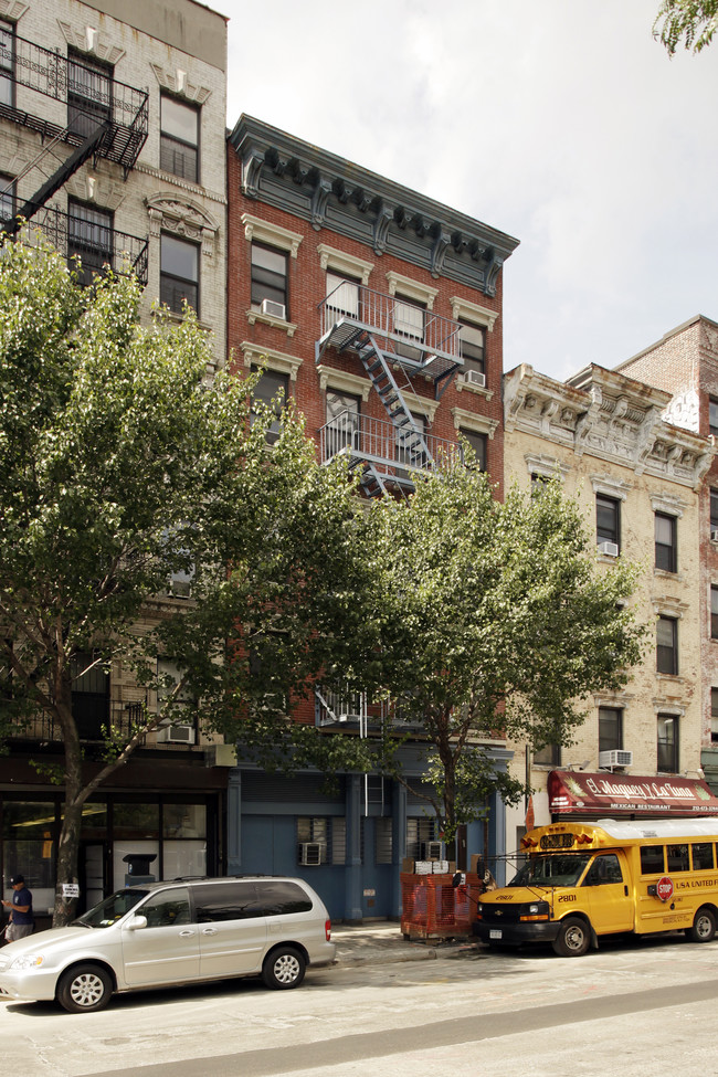 Bridge House # 6 in New York, NY - Building Photo - Building Photo