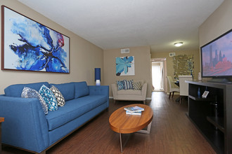 Briarwood Apartments in Houston, TX - Building Photo - Interior Photo