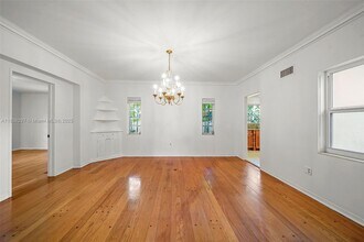 5842 Alton Rd in Miami Beach, FL - Building Photo - Building Photo